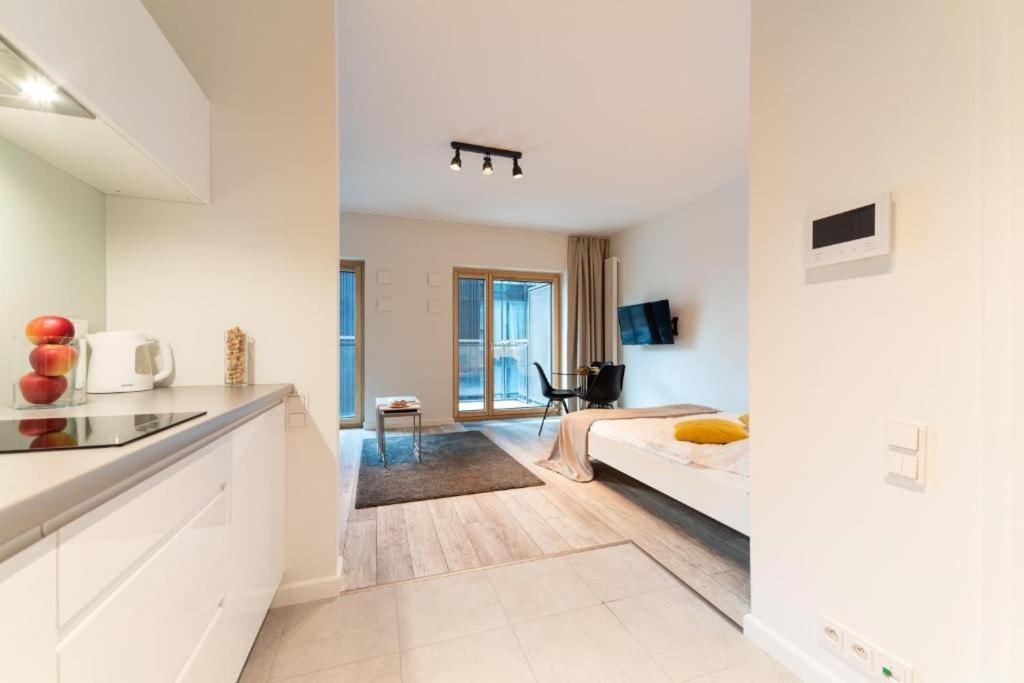 Warsaw Night Apartments Menica Residence Ngoại thất bức ảnh