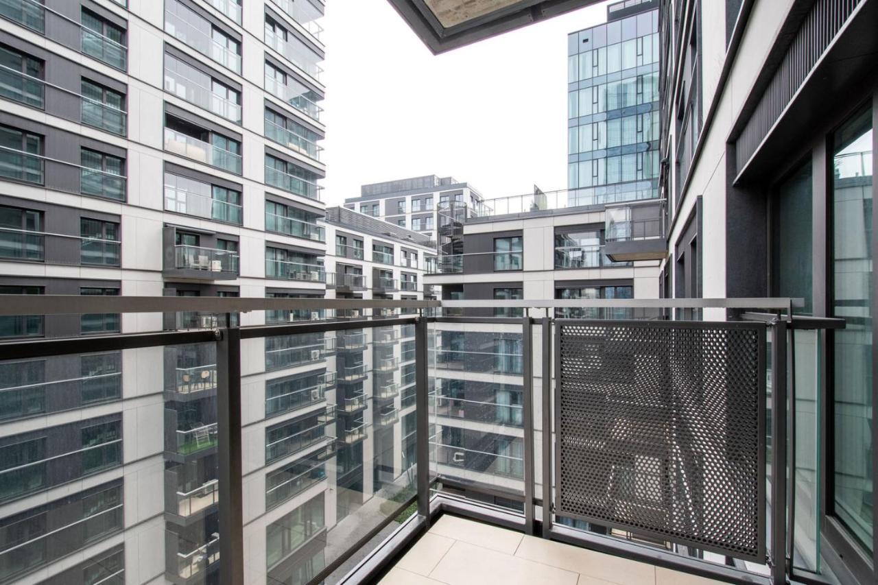 Warsaw Night Apartments Menica Residence Ngoại thất bức ảnh
