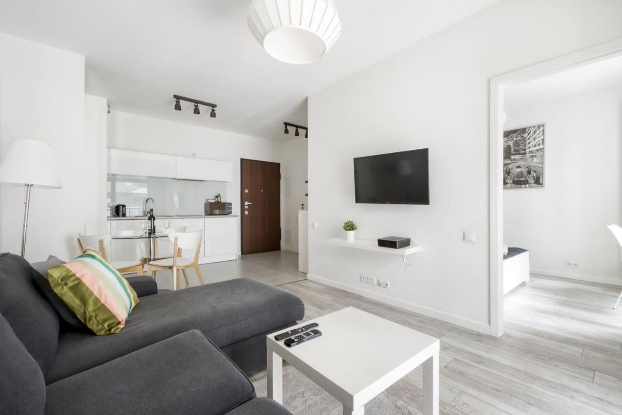Warsaw Night Apartments Menica Residence Ngoại thất bức ảnh