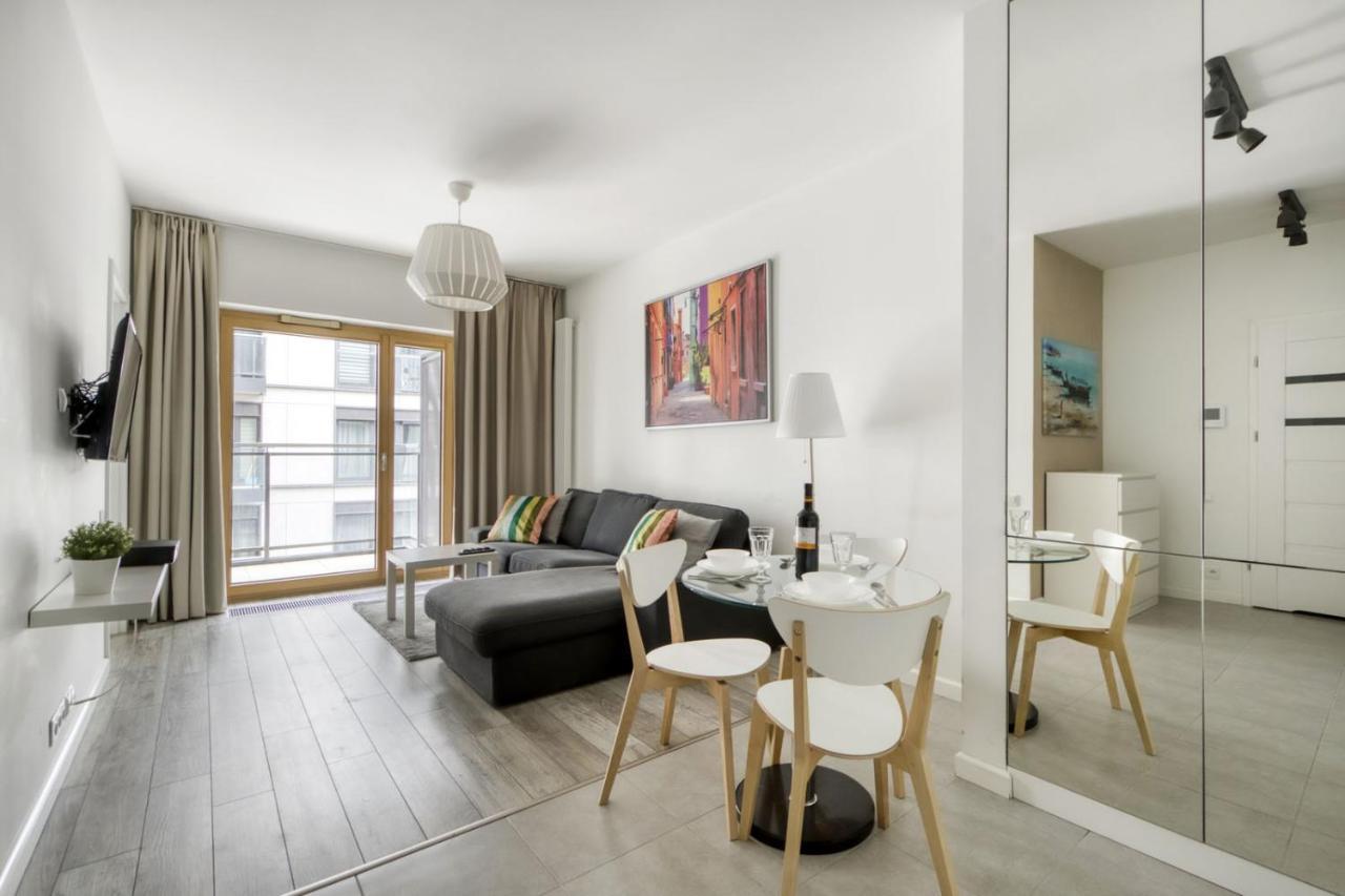 Warsaw Night Apartments Menica Residence Ngoại thất bức ảnh